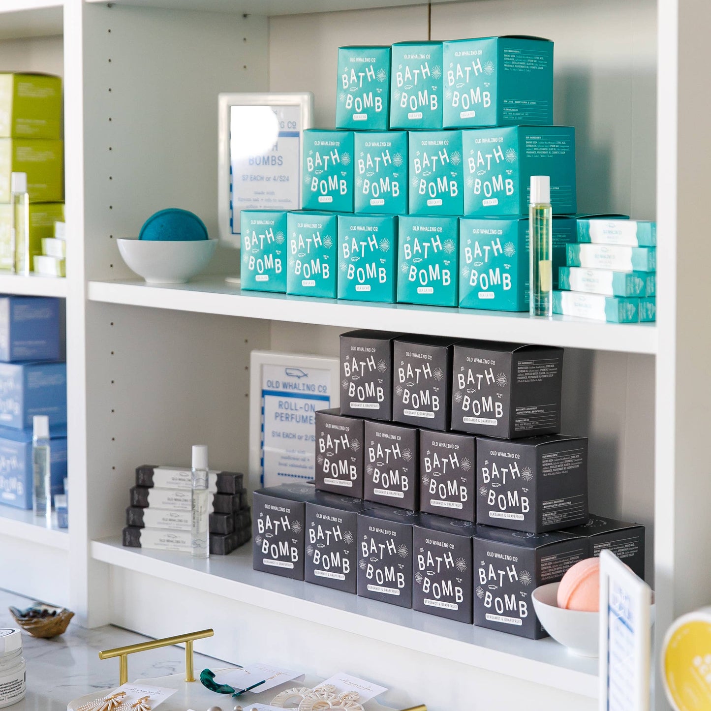 Bergamot &
 Grapefruit Bath Bomb